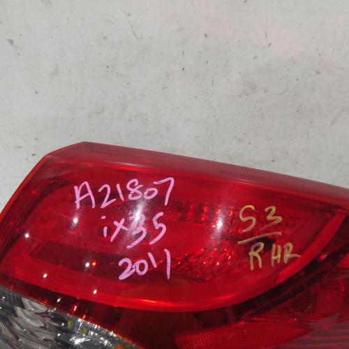 taillight right