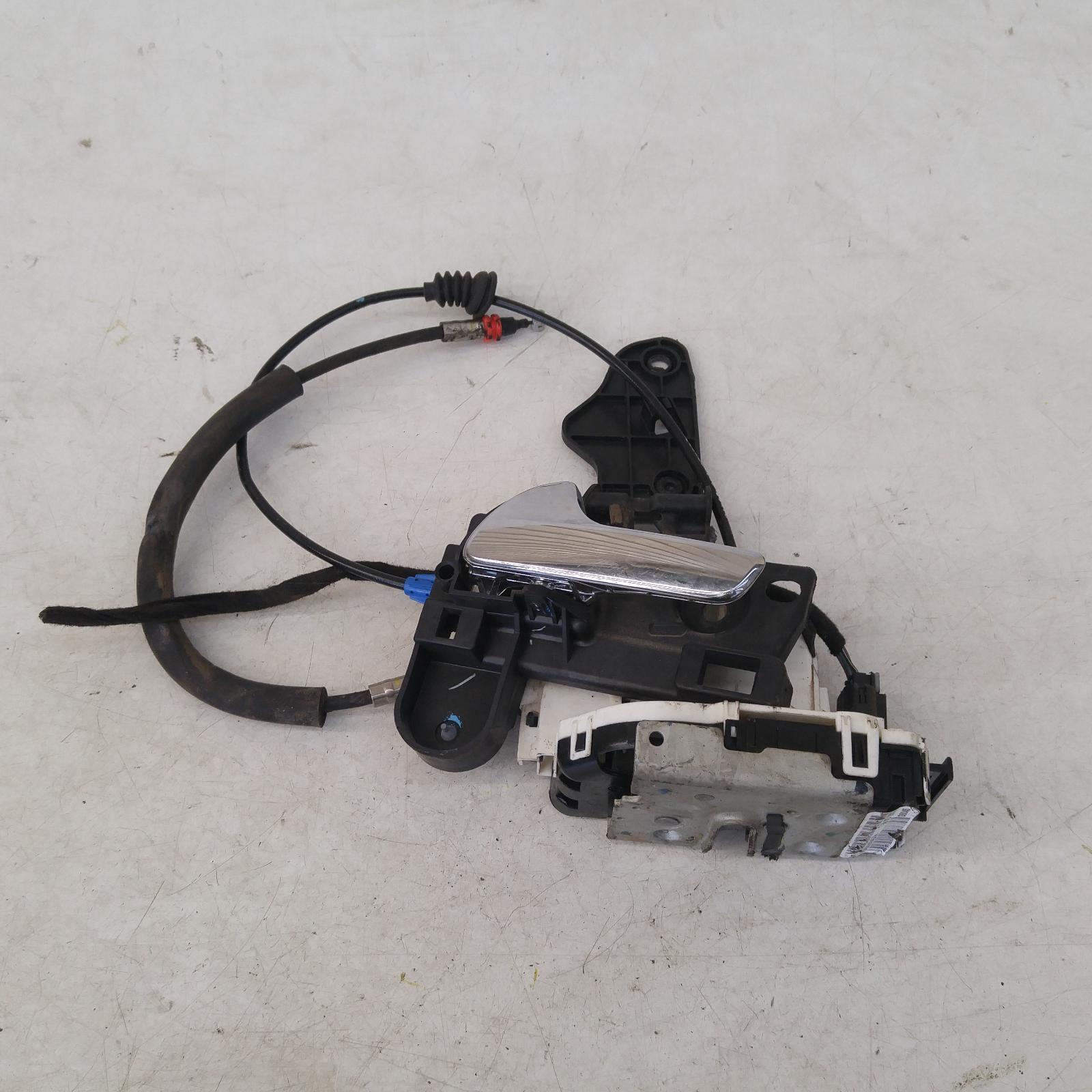 225666, Used door/boot/gate lock for 2013 journey left rear door lock