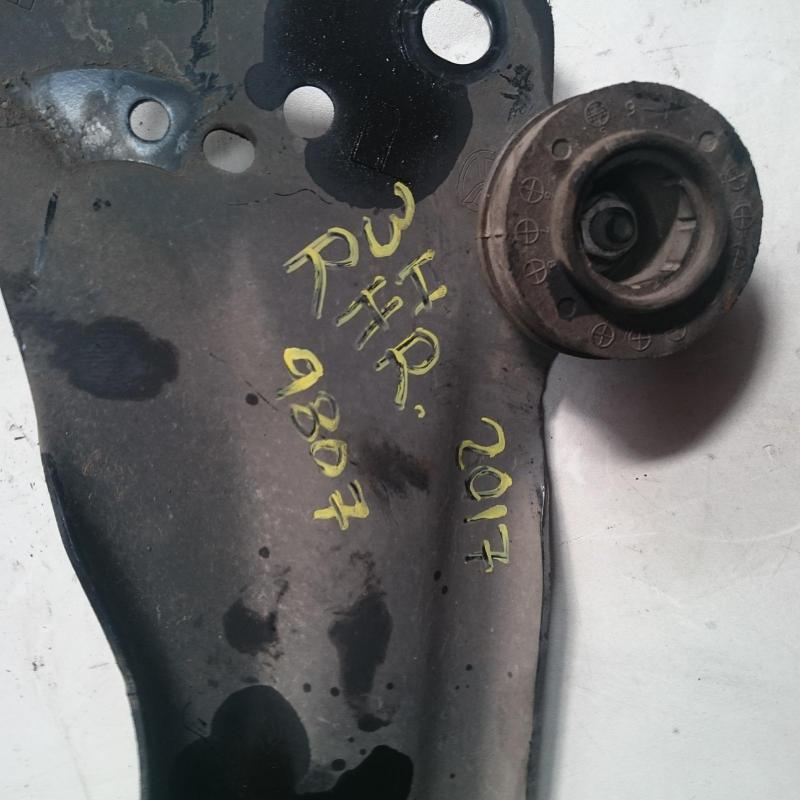 trailing arm rear right