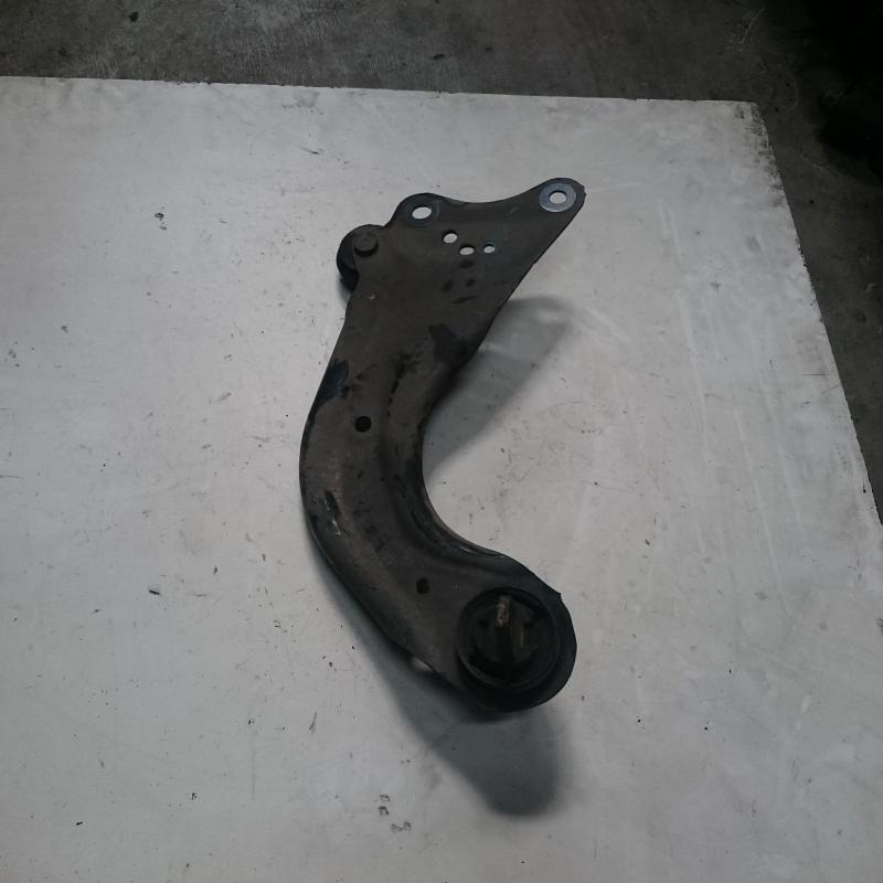 trailing arm rear right
