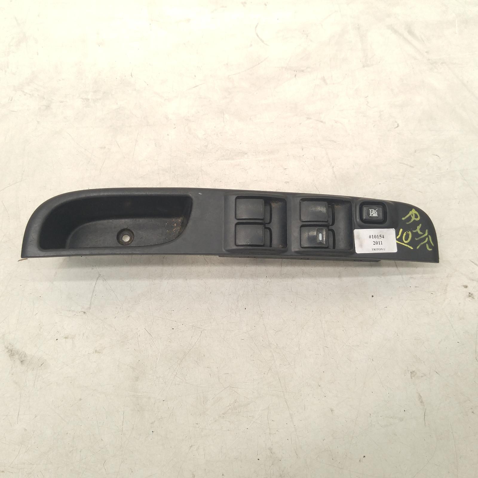 Triton Power Door Window Switch 2006-2015 rh front (master switch),4 door switch type,ml-mn,07/06-04/15 00010154 #229541