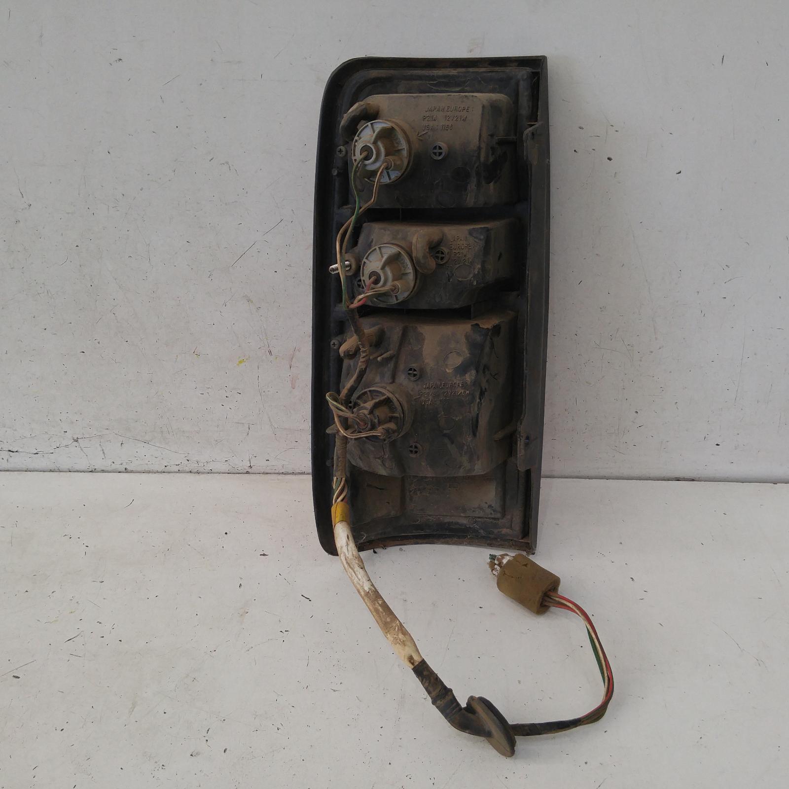 Landcruiser Taillight Right 1990-1998 80 series 05/90-03/98 00010232 #232703