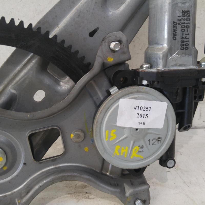 window regulator/motor rear right