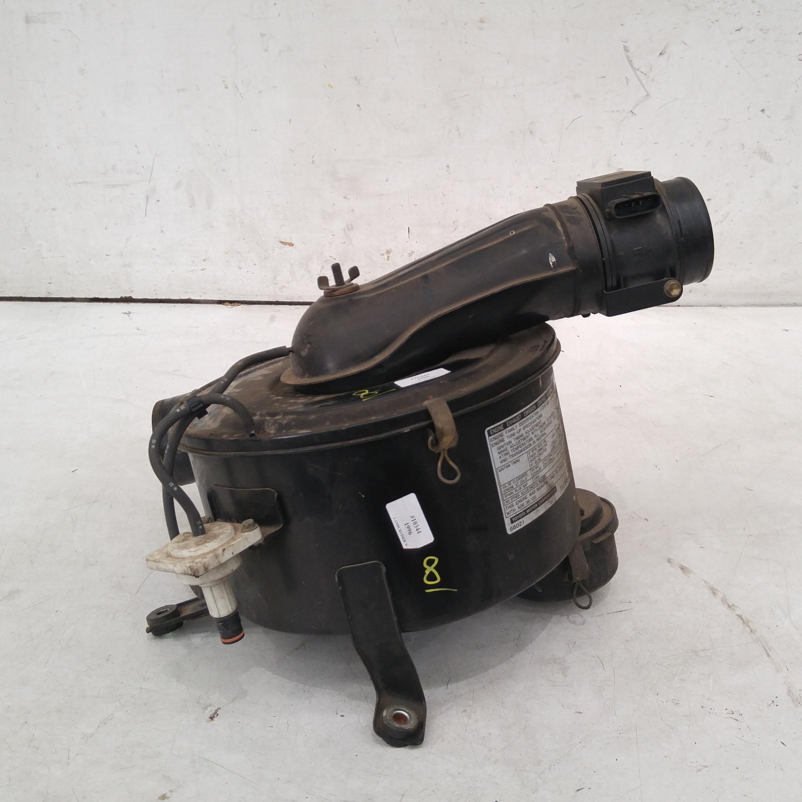 236313, Used air cleaner/box for 1996 landcruiser 80 series, 4.5, 1fzf, w/ plastic air flow