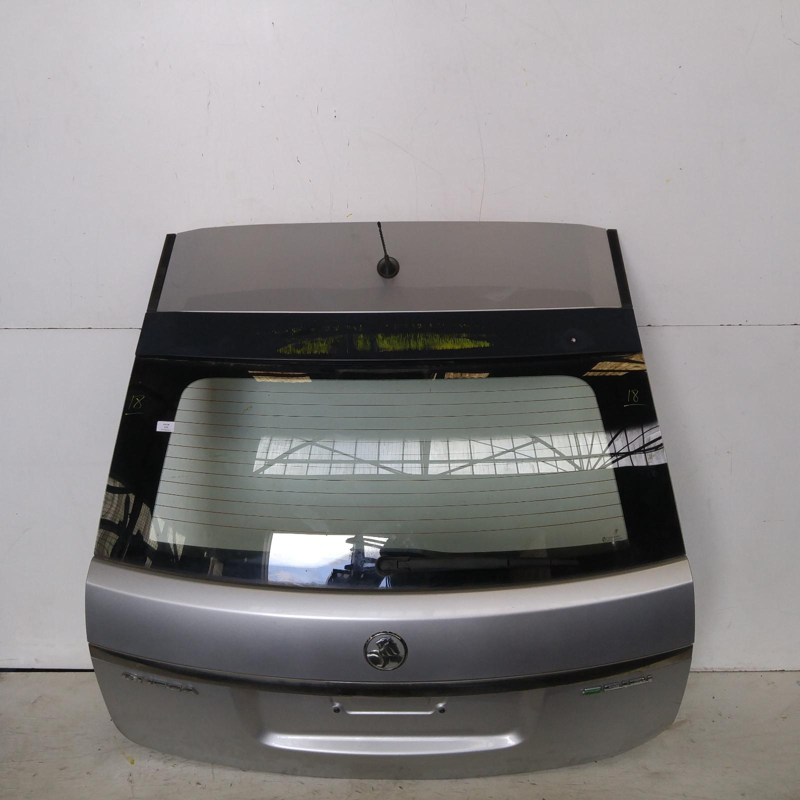 236520, Used bootlid/tailgate for 2011 commodore tailgate, ve s2vf