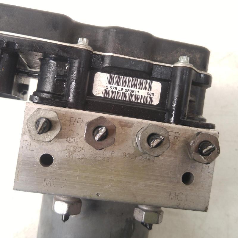 pompa sistem rem anti lock / modulator