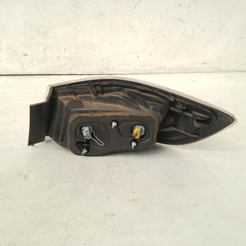 taillight left
