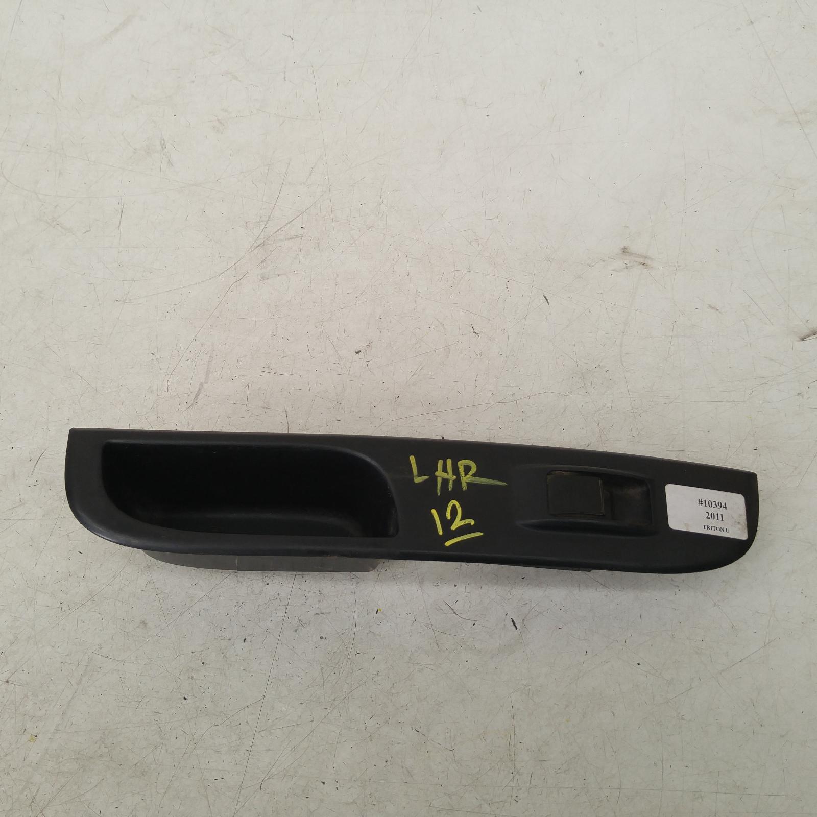 Triton Power Door Window Switch 2006-2015 lh rear,ml-mn,07/06-04/15 00010394 #239014