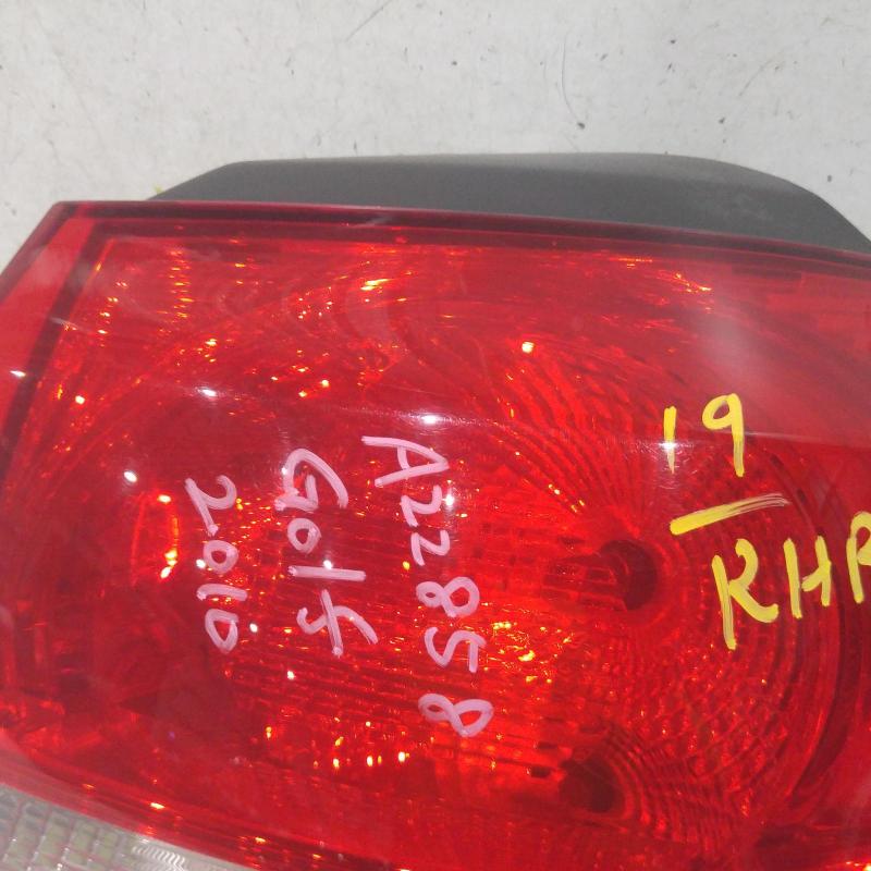 taillight right