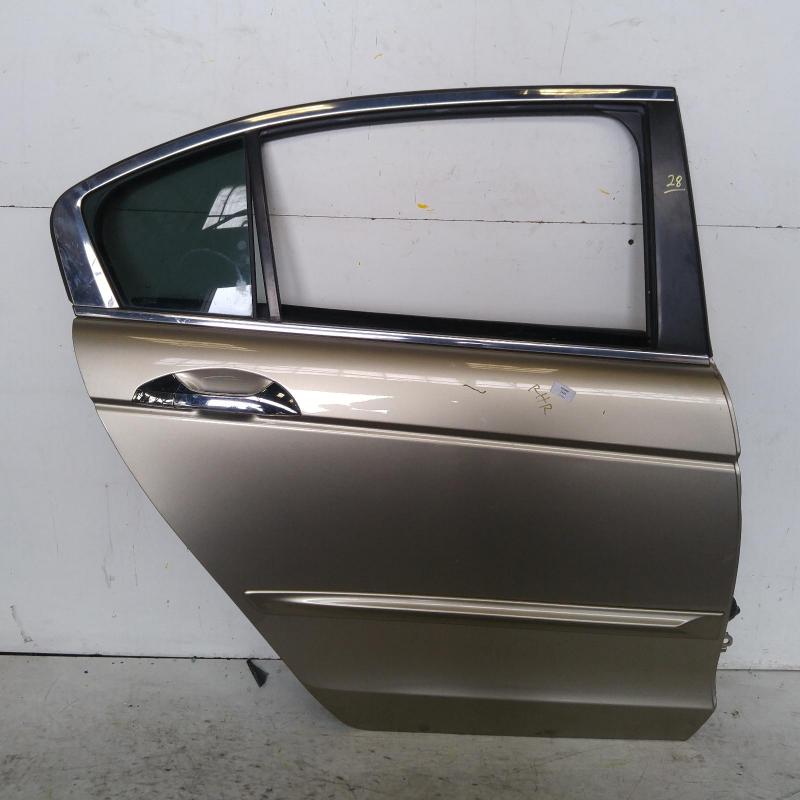 door/sliding rear right