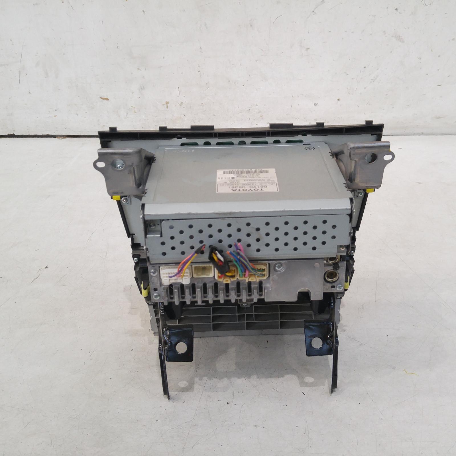 Aurion Stereo/head Unit 2006-2012 cd player,gsv40r,10/06-03/12 00010457 #242178