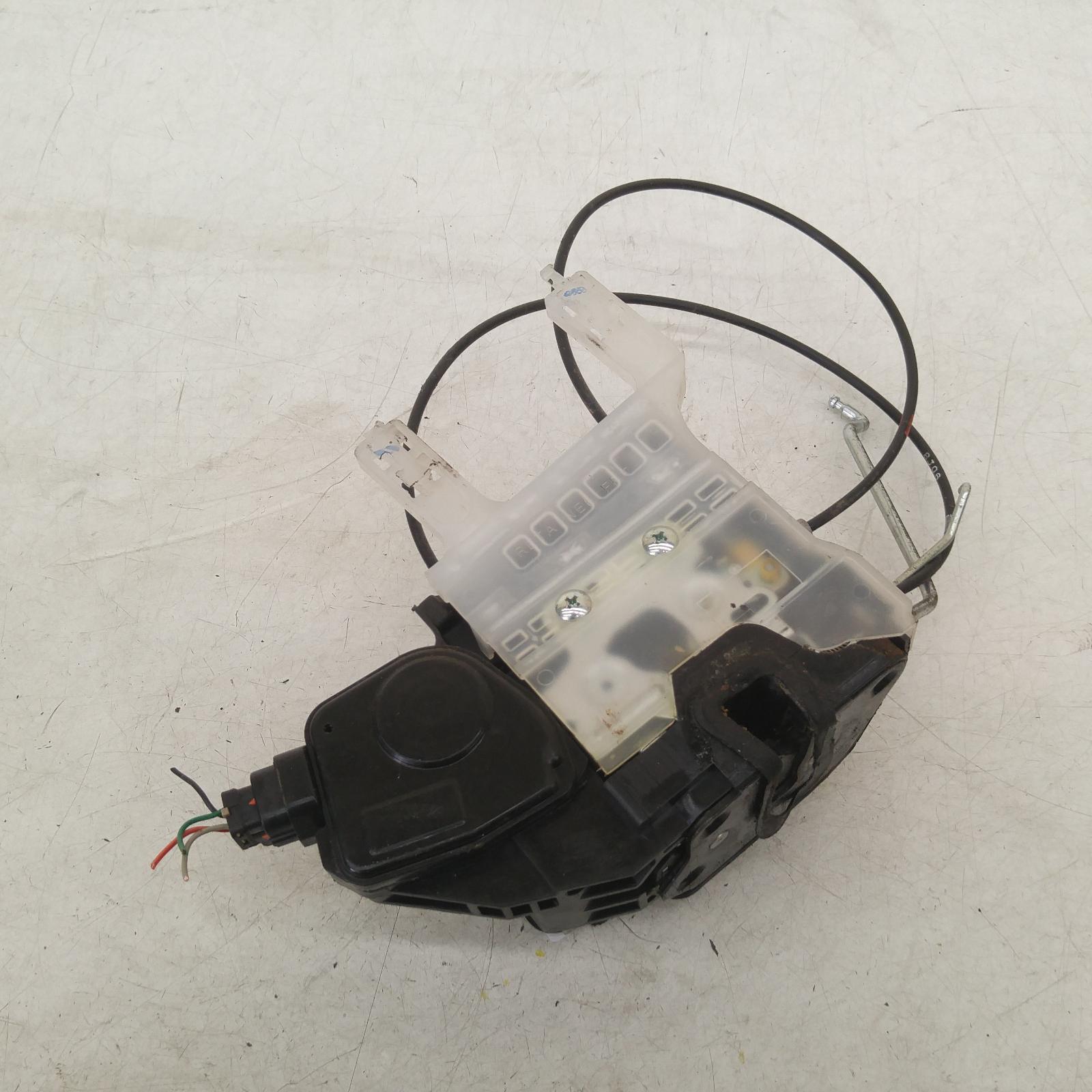Tucson Door/boot/gate Lock 2004-2010 right front door lock,08/04-01/10 00010559 #244886