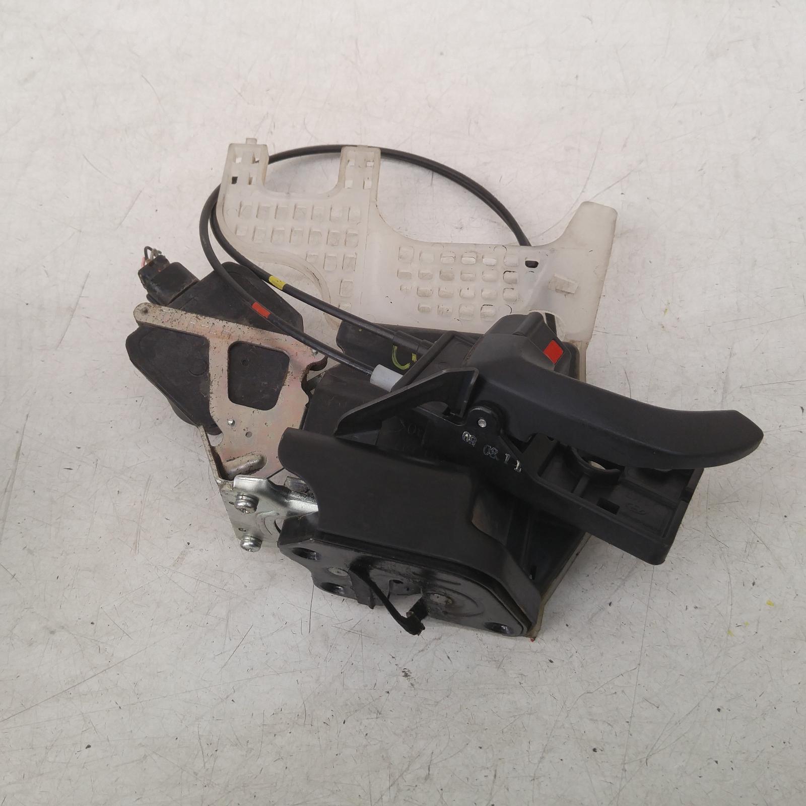 Tucson Door/boot/gate Lock 2004-2010 left rear door lock,08/04-01/10 00010564 #244938