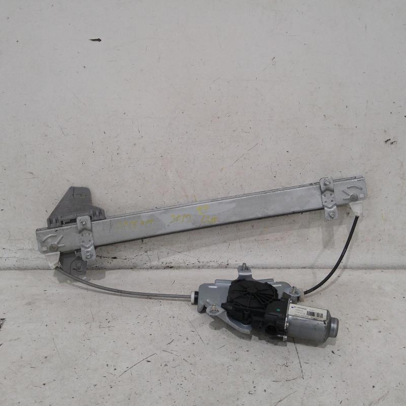window regulator/motor front left