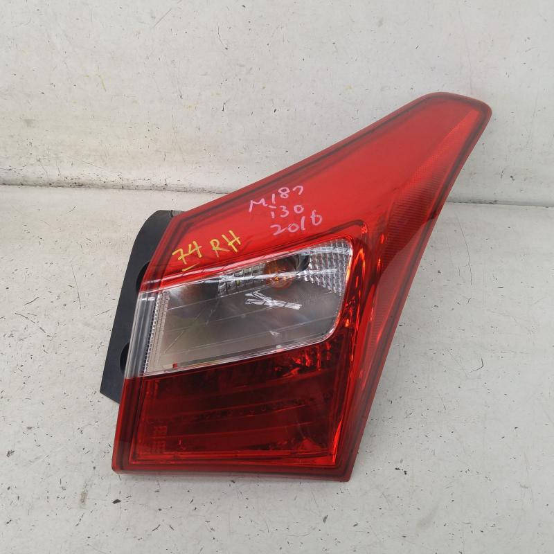 taillight right