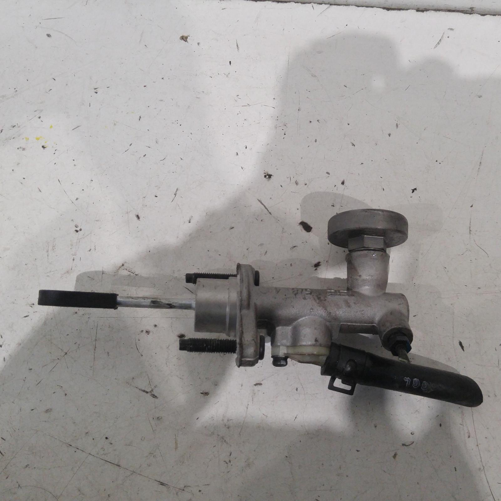 251076, Used clutch master cylinder for 2011 iload/imax tq, 11/0703/21