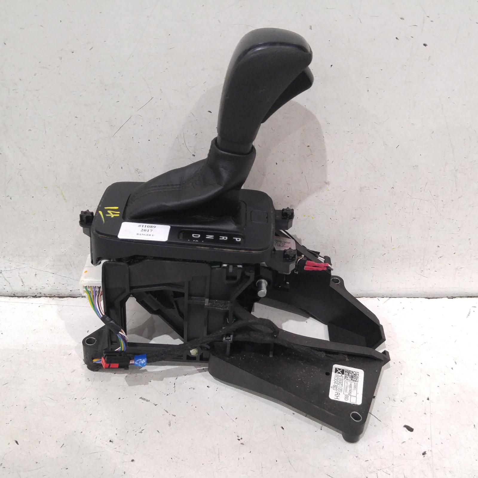 252104, Used gear stick/shifter for 2017 ranger gear shifter, auto t