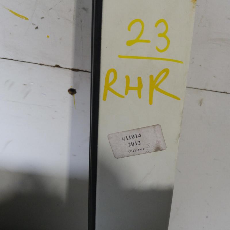 door/sliding rear right