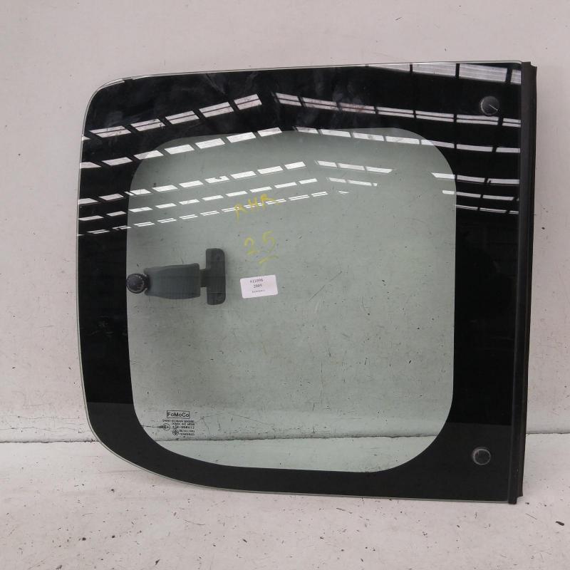 side glass rear right