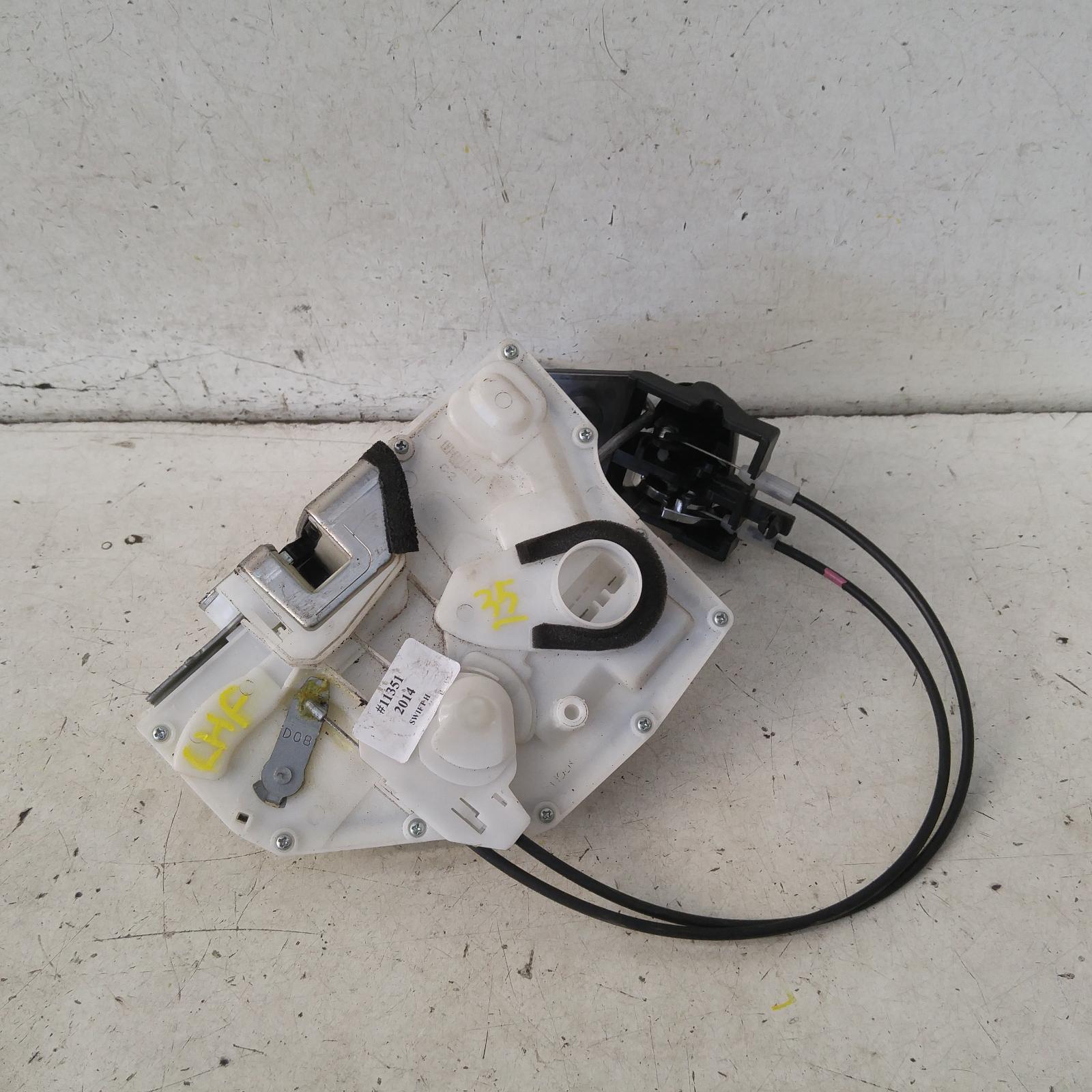 259702, Used door/boot/gate lock for 2014 swift left front door lock