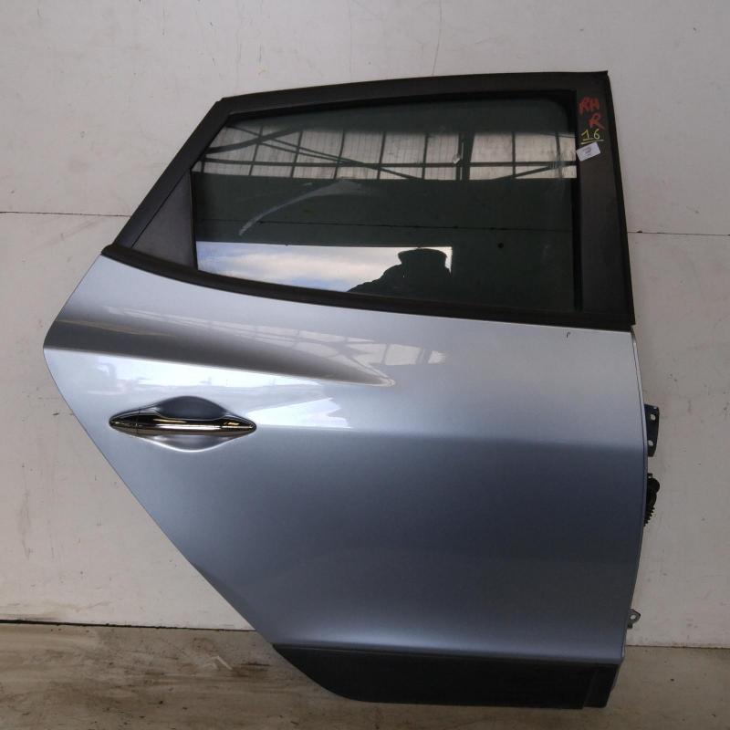 door/sliding rear right