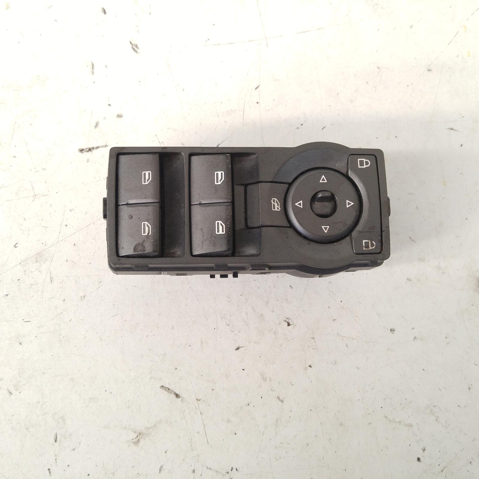 Commodore Power Door Window Switch 2006-2013 front centre masterswitch,4 door,black,ve,08/06-04/13 00011585 #264863