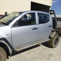 Mitsubishi 2009 ~ 2015 Triton