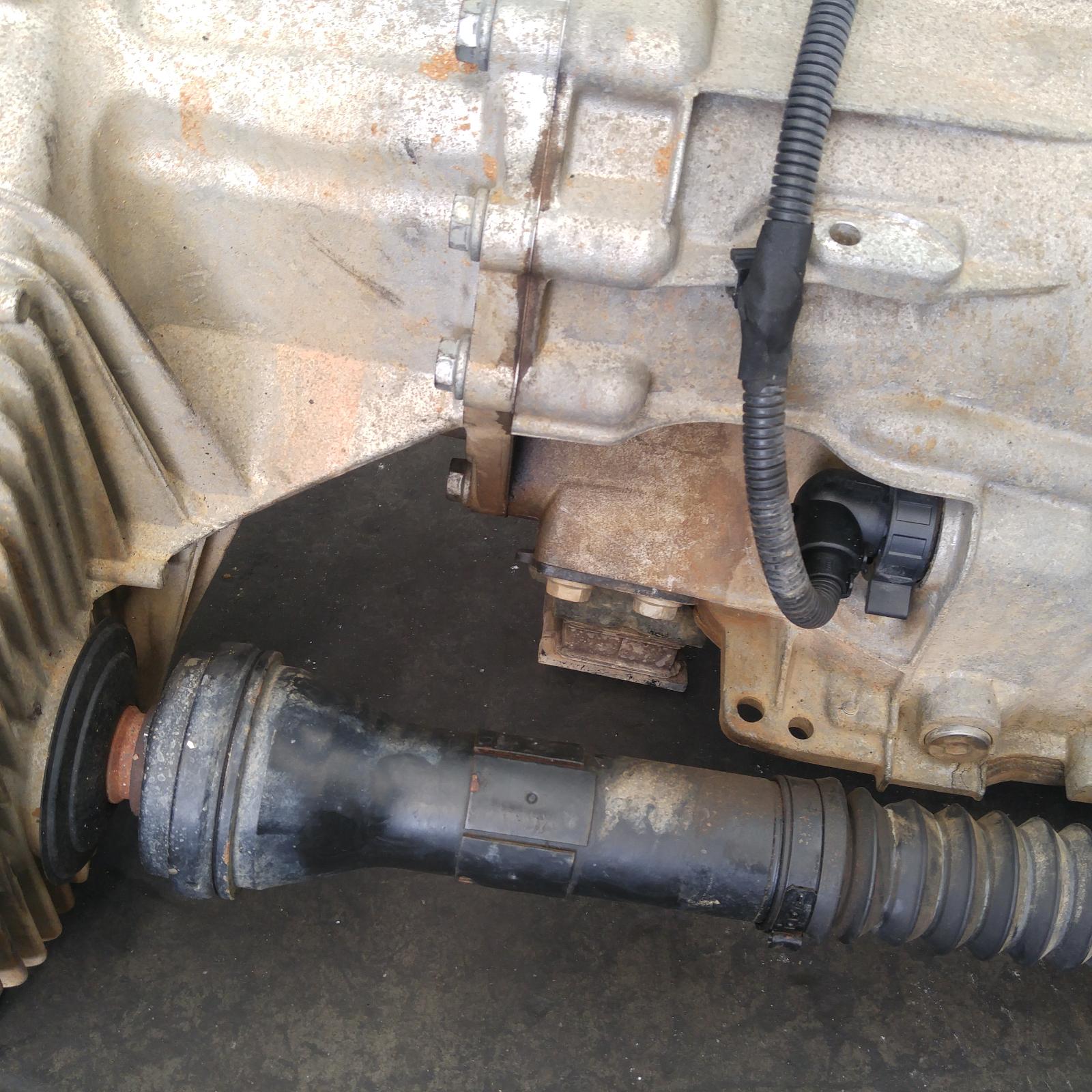 267495, Used transmission/gearbox for 2015 Amarok auto, awd, diesel