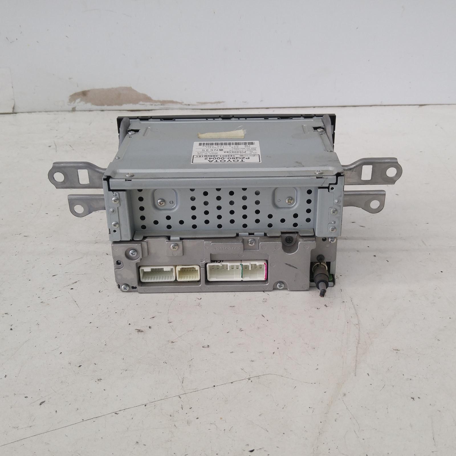 Corolla Stereo/head Unit 2007-2013 radio/cd player,zre152/153r,chrome button,03/07-10/13 00010486 #274145