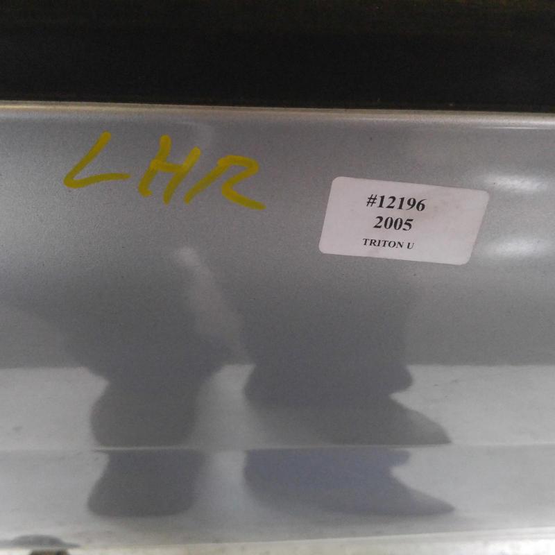 door/sliding rear left