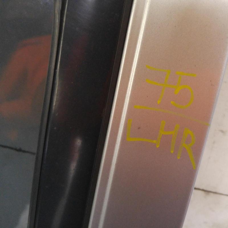 door/sliding rear left