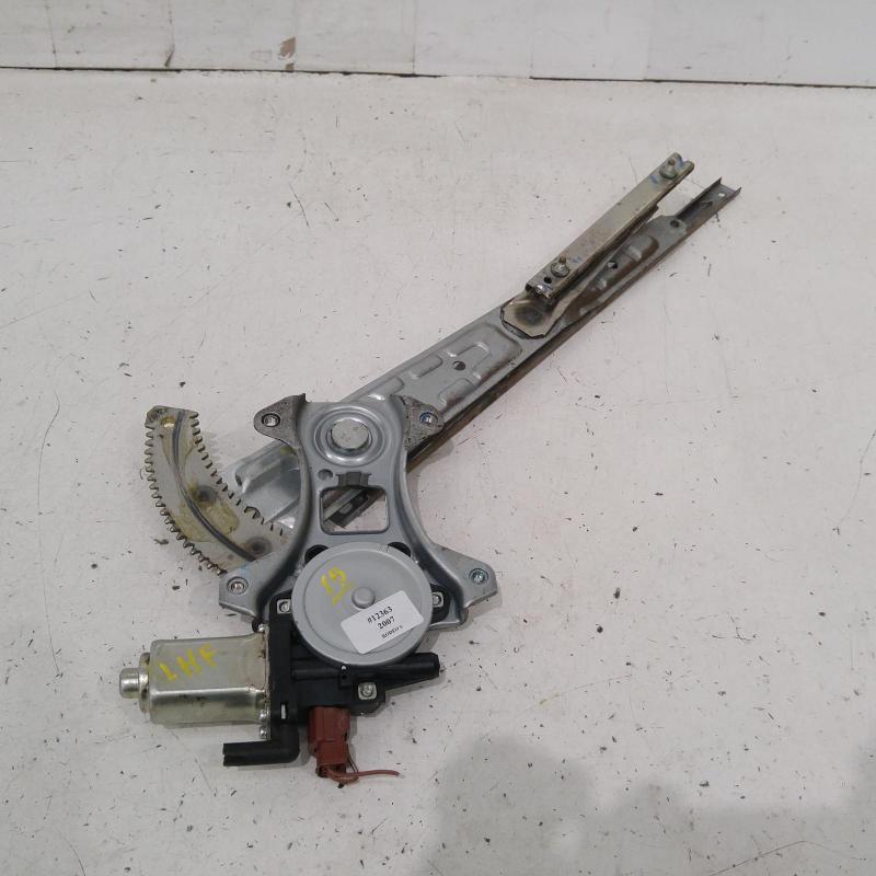 window regulator/motor front left