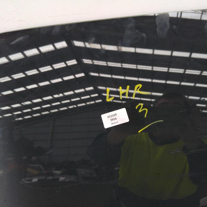 door window rear left