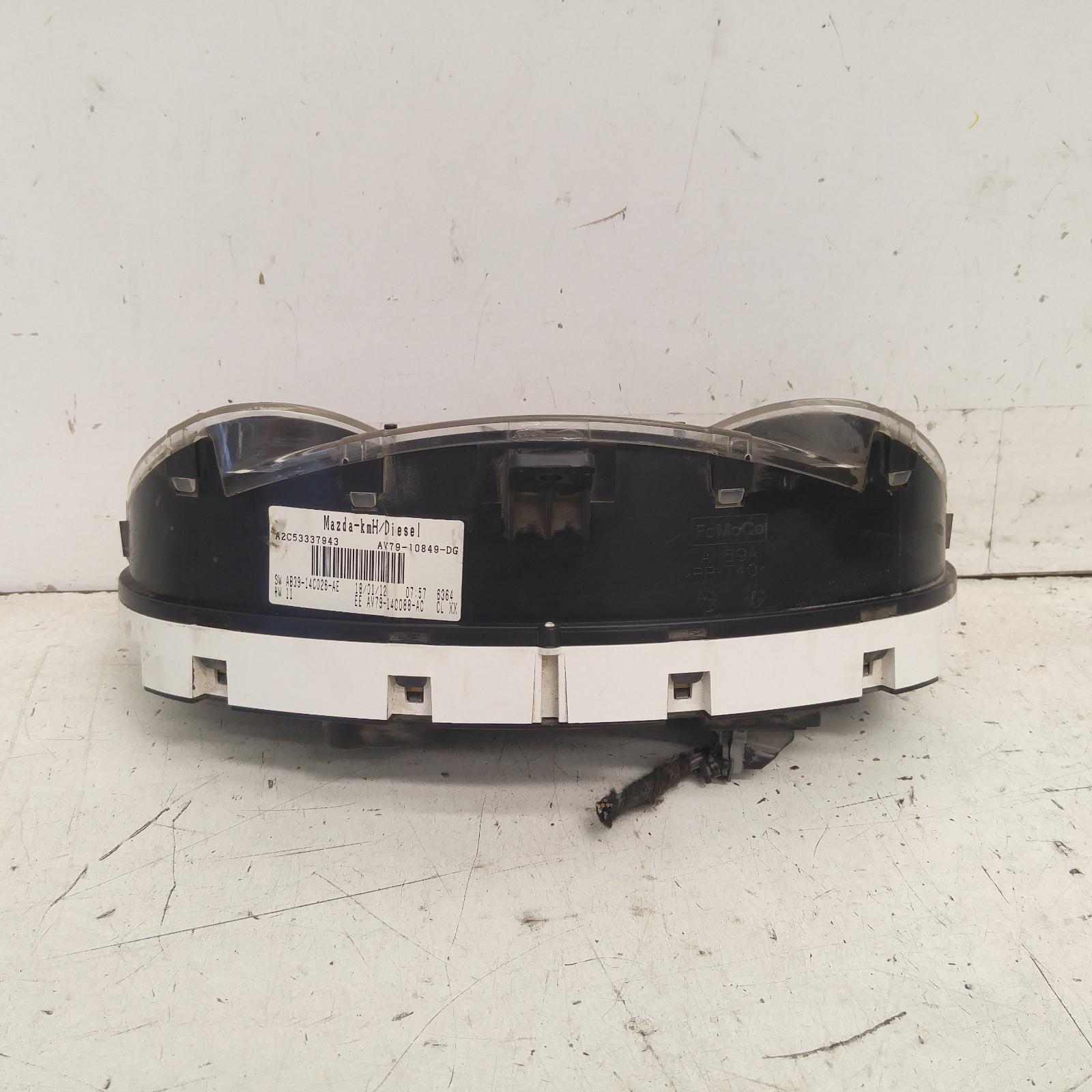 Bt50 Instrument Cluster 2011-2020 instrument cluster,manual t/m type,2wd,up-ur,10/11- 00012438 #284982
