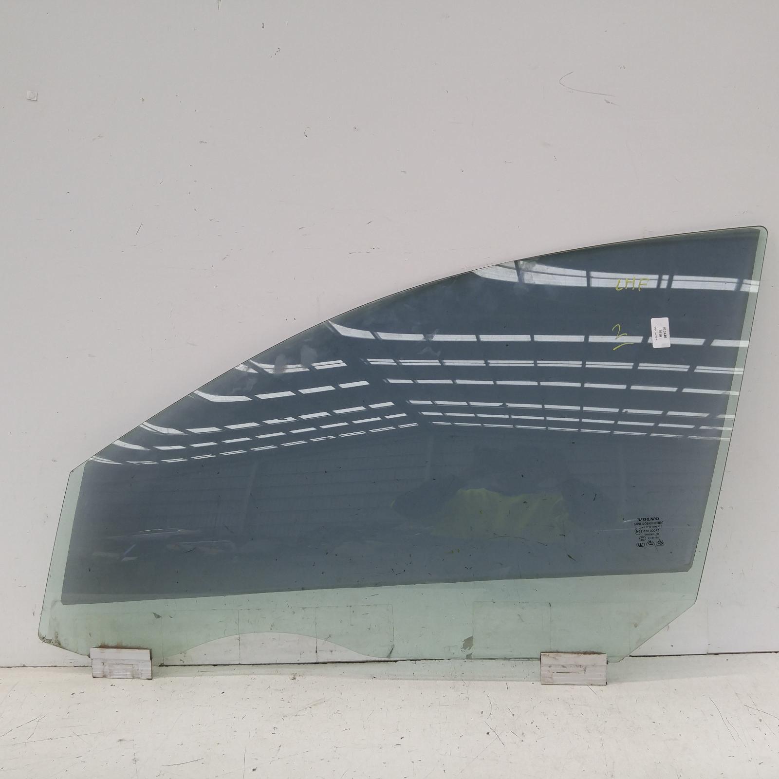S70/v70/c70 Door Window Front Left 2008-2014 v70 (yv1bw...),wagon,bw,03/08-01/13 00012440 #285403