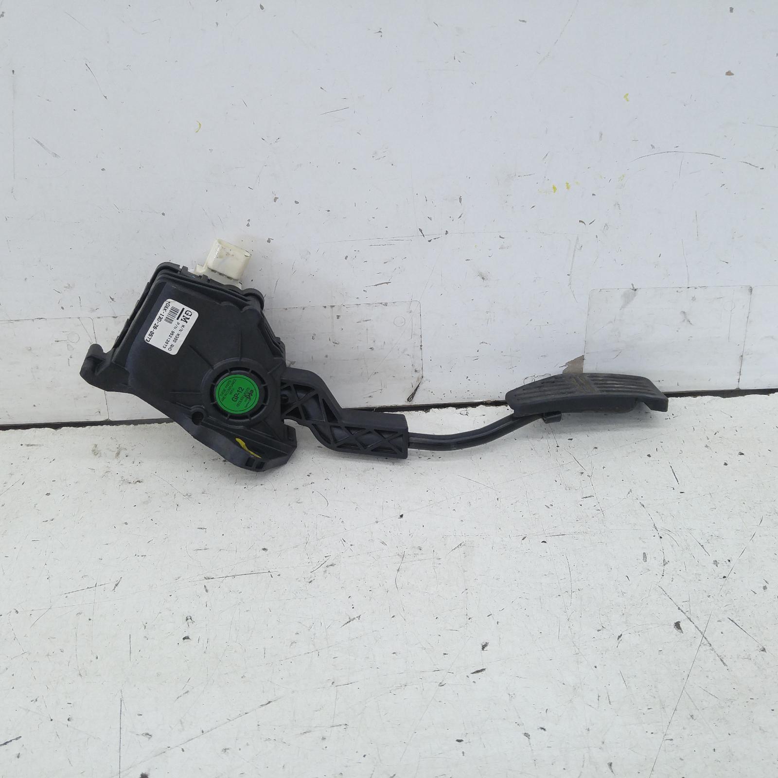 286463, Used pedal assembly for 2013 barina accelerator pedal, spark