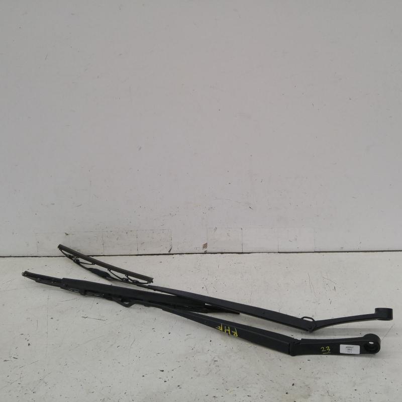 wiper arm