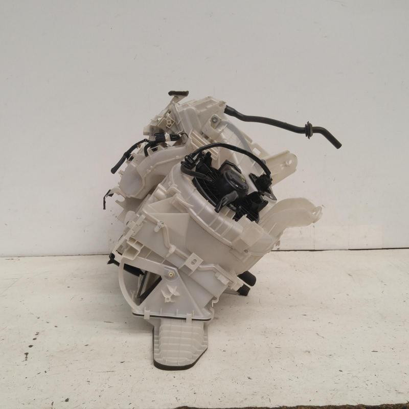 288718, Used heater core/box for 2014 hiace| trh/kdh, 03/05-04/19