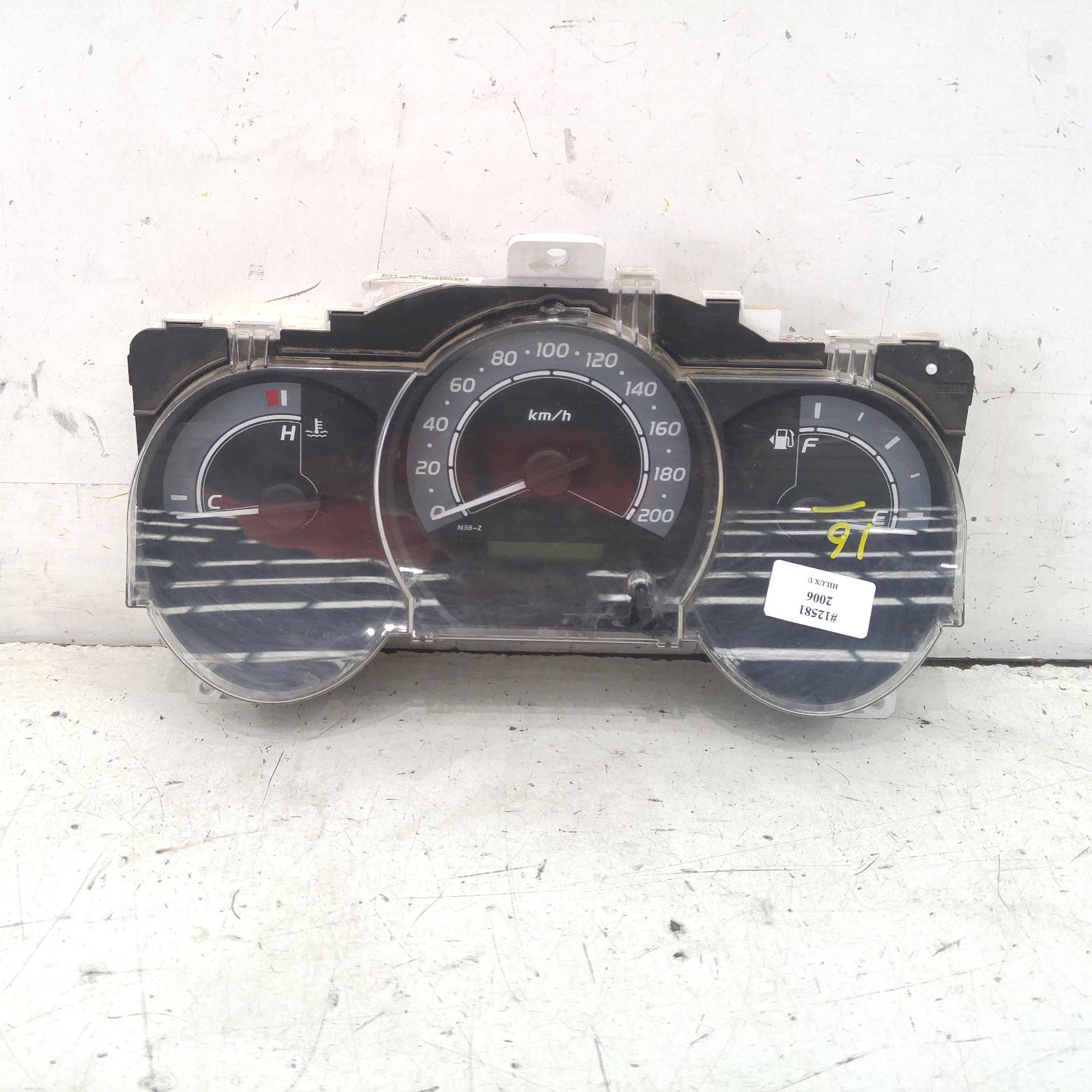 Hilux Instrument Cluster 2005-2011 petrol,2.7,workmate,03/05-06/11 00012581 #288867