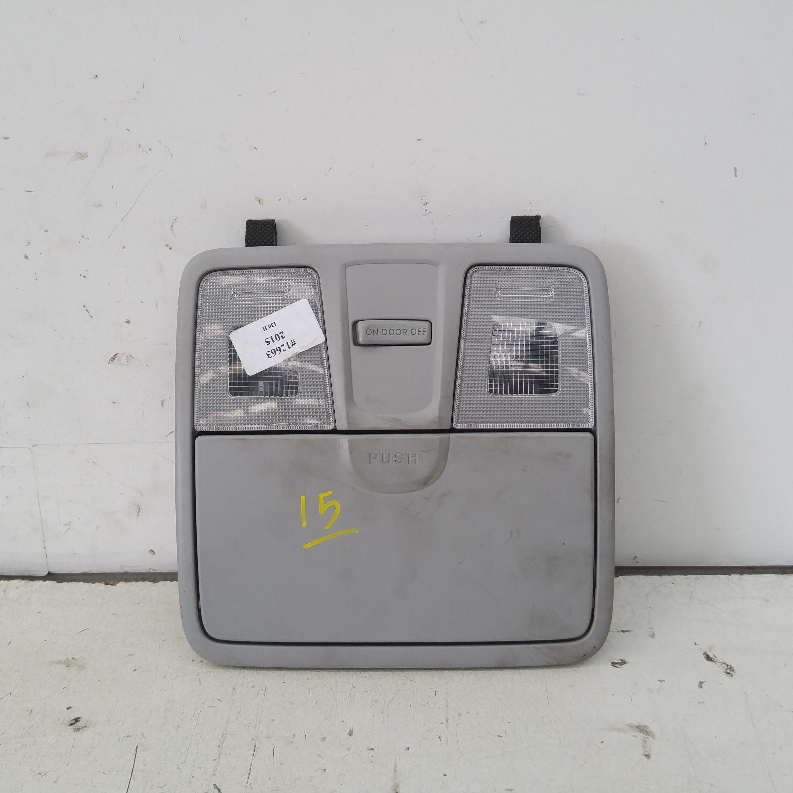 I30 Courtesy Light 2012-2017 front,w/ sunglass holder type,gd,03/12-02/17 00012663 #290966