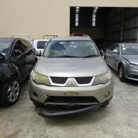 Mitsubishi 2006 ~ 2012 Outlander