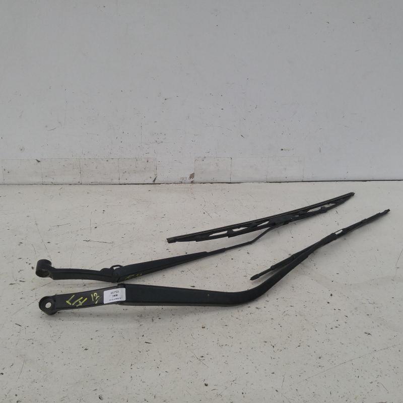 wiper arm