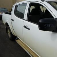 Mitsubishi 2009 ~ 2015 Triton