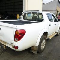 Mitsubishi 2009 ~ 2015 Triton