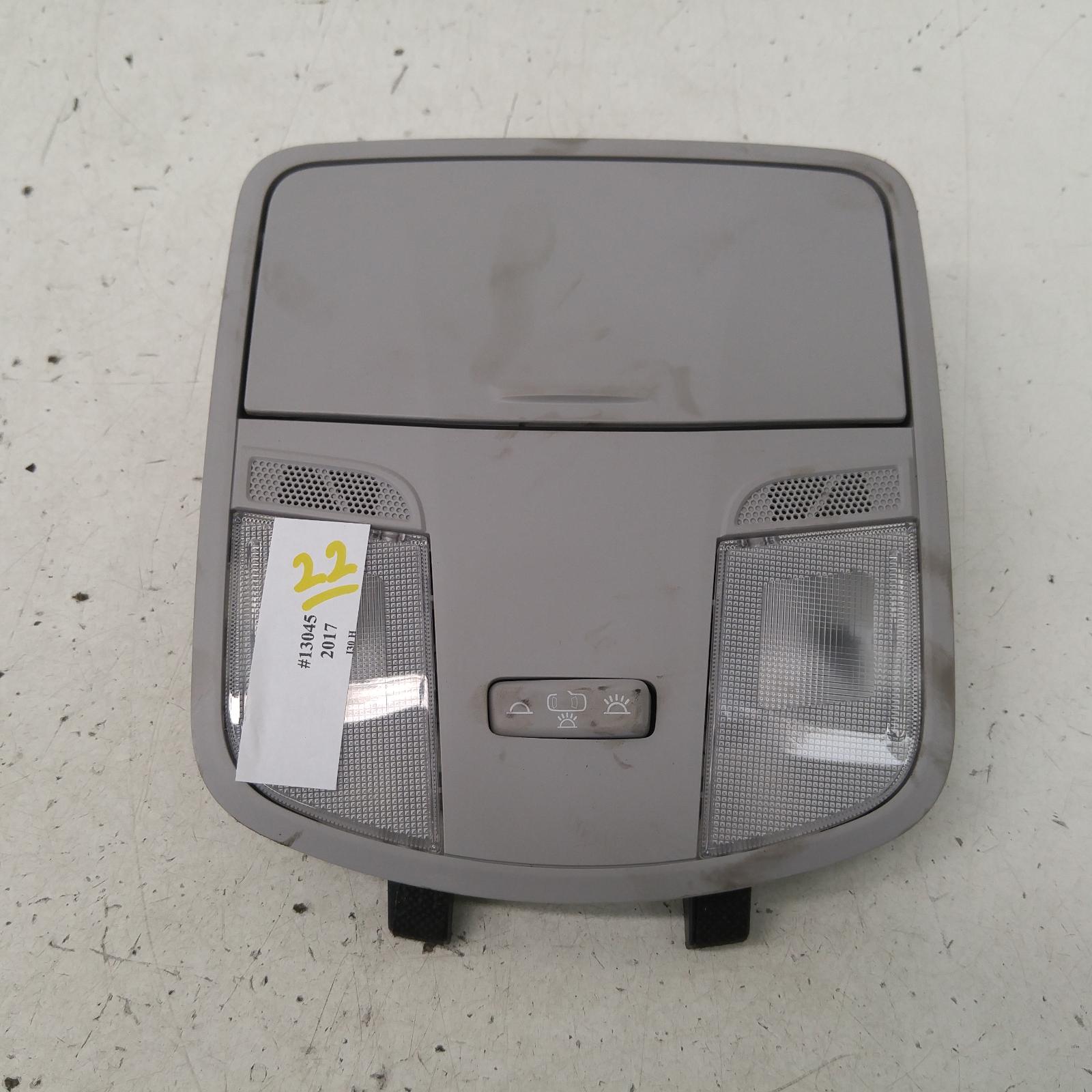 I30 Courtesy Light 2017-2023 front,grey,w/ sunglass holder type,pd,03/17- 00013045 #301119