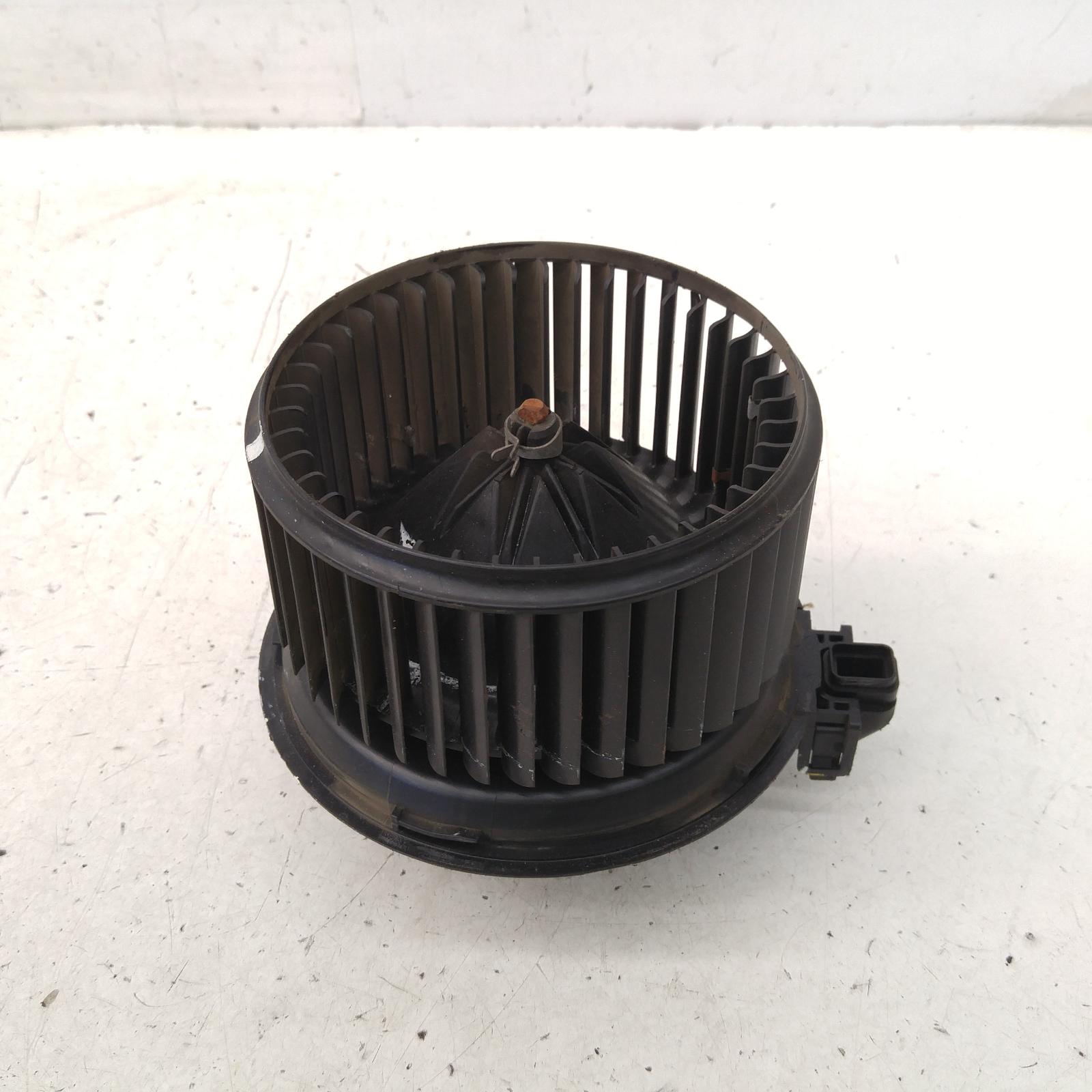 Result Heater Fan/motor for Hyundai I20Aus Auto Parts(1011)