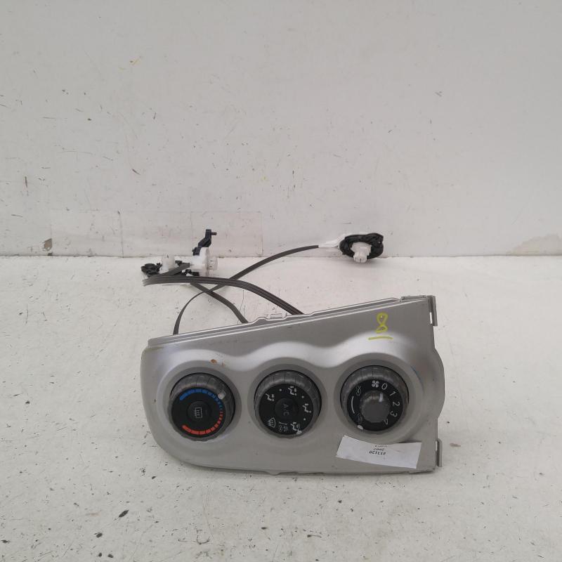 heater/aircon controls