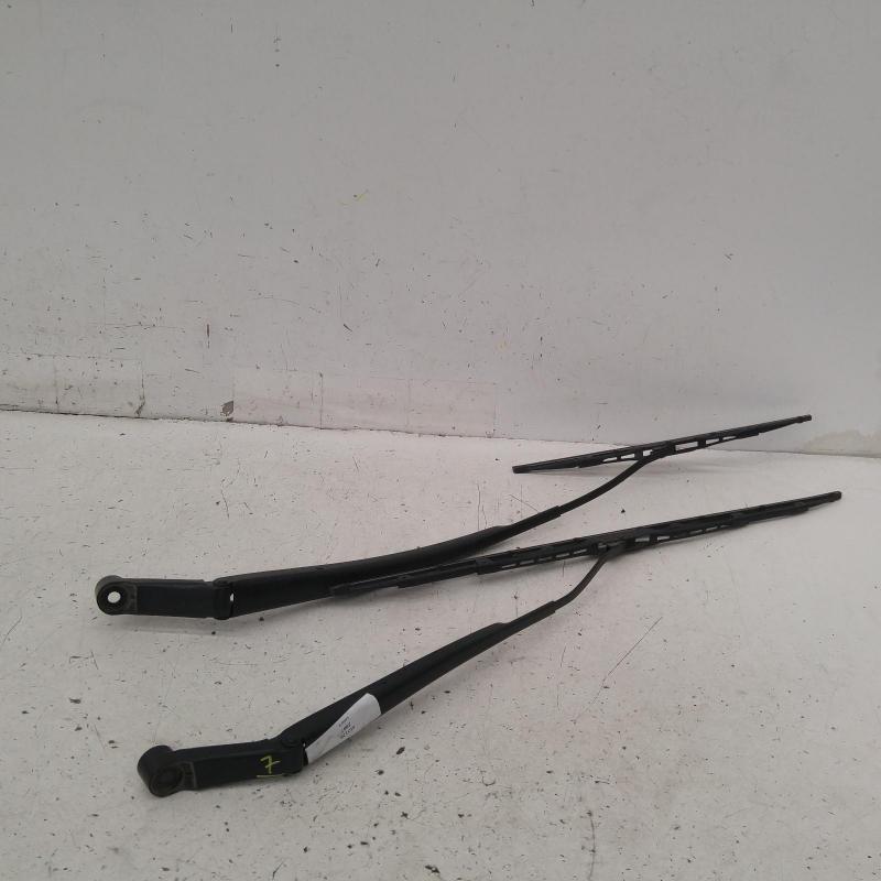 wiper arm