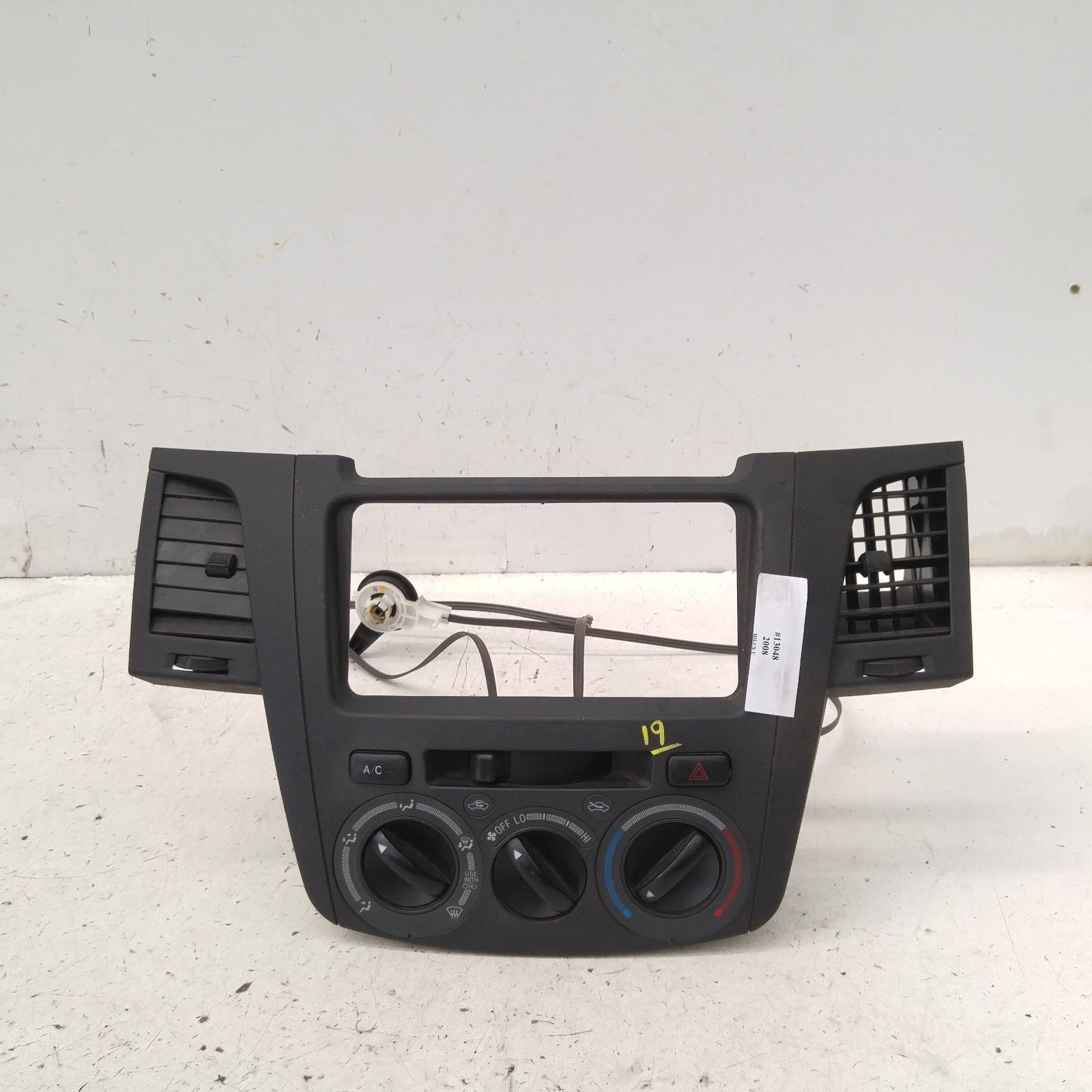 Result Heater/aircon Controls for Toyota HiluxAus Auto Parts(1011)