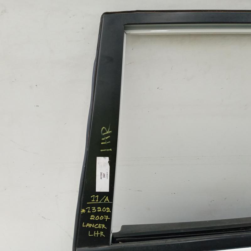 door/sliding rear left